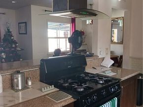 12615 Keswick, North Hollywood (los Angeles) CA 91605