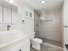 21206 Merridy Street, Chatsworth (los Angeles) CA 91311