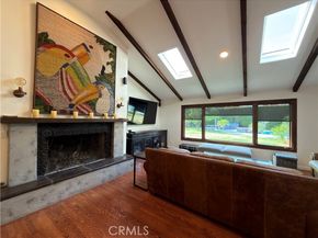 5329 Mecca Avenue, Tarzana (los Angeles) CA 91356