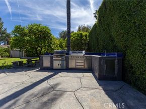 5329 Mecca Avenue, Tarzana (los Angeles) CA 91356