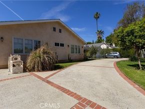 5329 Mecca Avenue, Tarzana (los Angeles) CA 91356