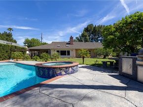 5329 Mecca Avenue, Tarzana (los Angeles) CA 91356