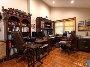 5329 Mecca Avenue, Tarzana (los Angeles) CA 91356