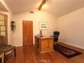 5329 Mecca Avenue, Tarzana (los Angeles) CA 91356
