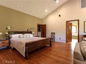 5329 Mecca Avenue, Tarzana (los Angeles) CA 91356