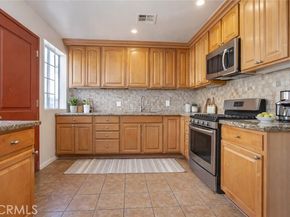 8855 Tyrone Avenue, Panorama City (los Angeles) CA 91402