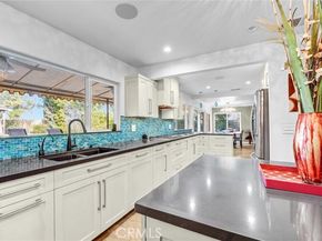 22935 Sylvan Street, Woodland Hills (los Angeles) CA 91367