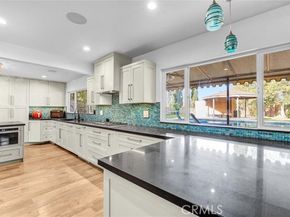 22935 Sylvan Street, Woodland Hills (los Angeles) CA 91367