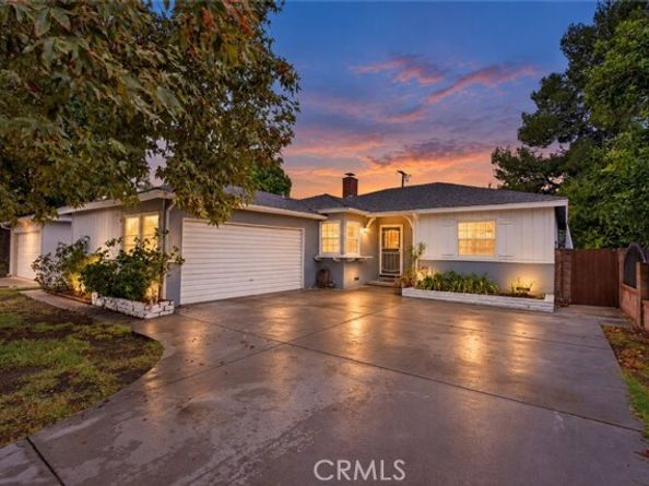 19148 Hart, Reseda (los Angeles) CA 91335