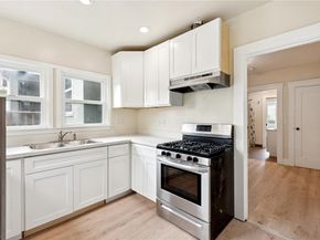 729 40th Street, Oakland CA 94609