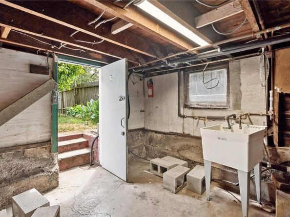 729 40th Street, Oakland CA 94609