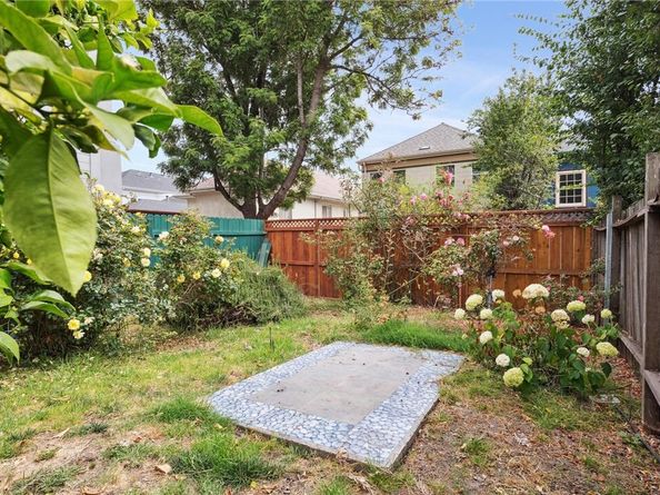 729 40th Street, Oakland CA 94609