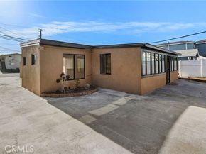 217 S Aviation, Manhattan Beach CA 90266