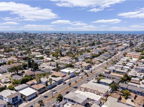 1436 Manhattan Beach Boulevard, Manhattan Beach CA 90266