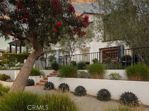 616 Narcissus Avenue, Corona Del Mar (newport Beach) CA 92625