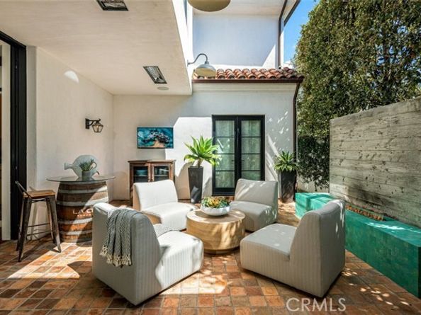 616 Narcissus Avenue, Corona Del Mar (newport Beach) CA 92625