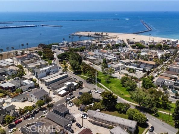 1515 Electric Avenue, Seal Beach CA 90740