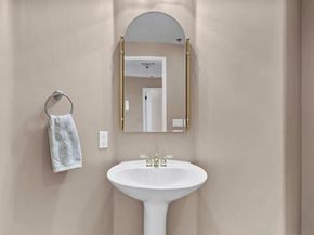 2894 Torrey Pines Rd, La Jolla (san Diego) CA 92037