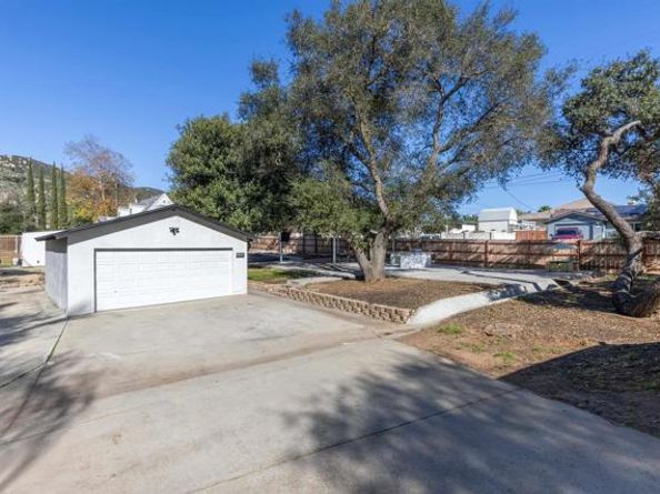 10292 Canyon Dr., Escondido CA 92026