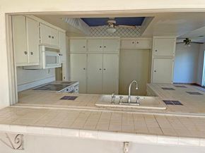 3808 Vista Campana 22, Oceanside CA 92057