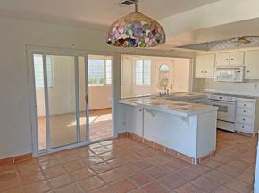 3808 Vista Campana 22, Oceanside CA 92057