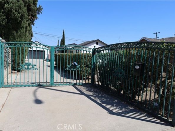 742 Simmons, Los Angeles CA 90022
