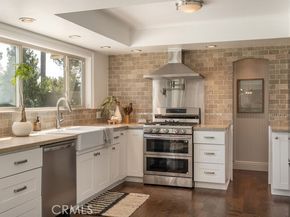 11042 Hunting Horn Drive, Tustin CA 92705