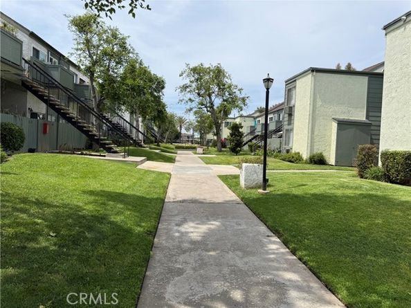 619 N Bristol 23, Santa Ana CA 92703