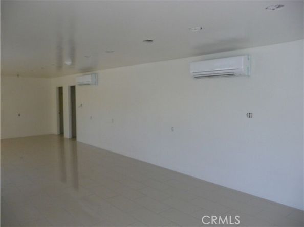 1331 Atlantic Avenue, Long Beach CA 90813