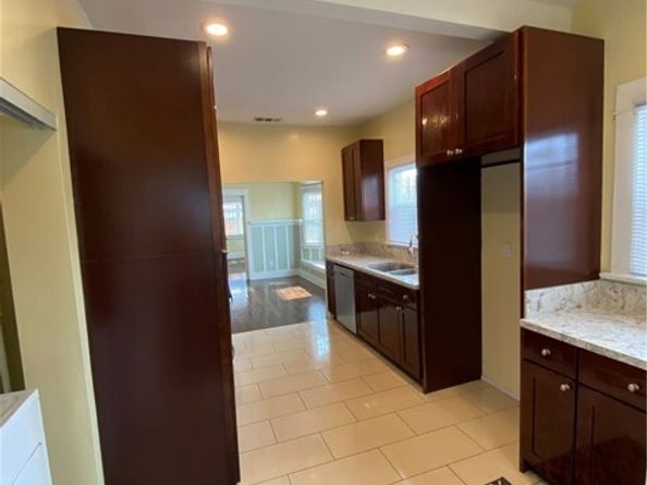 1331 Atlantic Avenue, Long Beach CA 90813