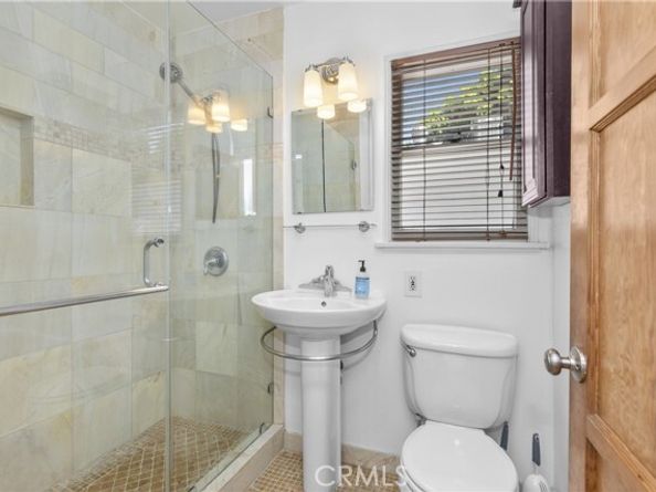 6700 Densmore Avenue, Van Nuys (los Angeles) CA 91406