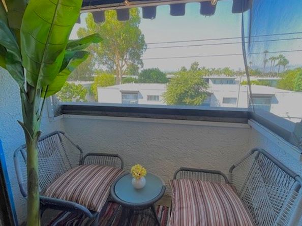 18530 Hatteras Street 309, Tarzana (los Angeles) CA 91356
