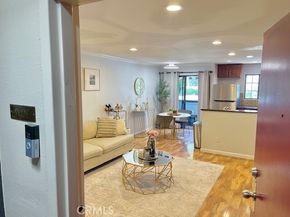 18530 Hatteras Street 309, Tarzana (los Angeles) CA 91356