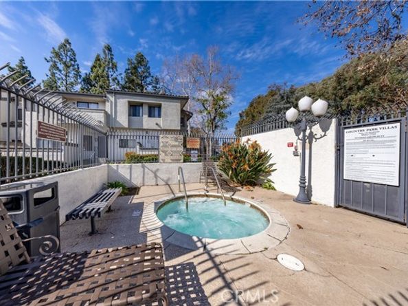 7 Town And Country, Pomona CA 91766