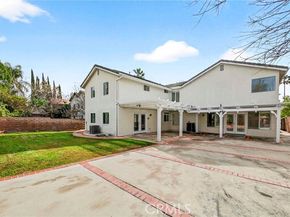 19361 Plummer Street, Northridge (los Angeles) CA 91324