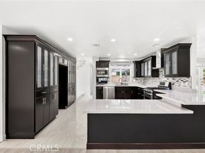 19361 Plummer Street, Northridge (los Angeles) CA 91324