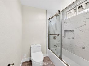 19361 Plummer Street, Northridge (los Angeles) CA 91324