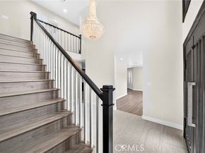 19361 Plummer Street, Northridge (los Angeles) CA 91324