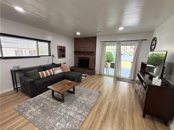 6021 Olive Avenue, Long Beach CA 90805