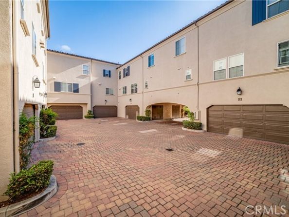 883 Terrace Lane Way 1, Diamond Bar CA 91765