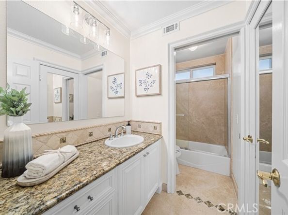 698 S Gentry, Anaheim CA 92807