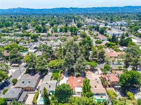 13621 Erwin Street, Van Nuys (los Angeles) CA 91401