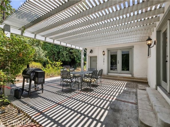 13621 Erwin Street, Van Nuys (los Angeles) CA 91401