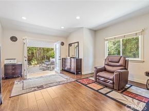 13621 Erwin Street, Van Nuys (los Angeles) CA 91401