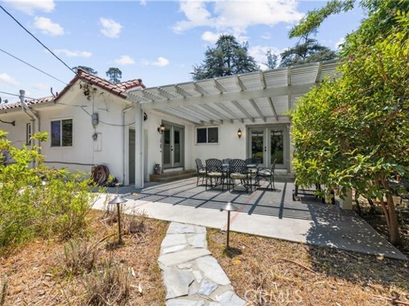 13621 Erwin Street, Van Nuys (los Angeles) CA 91401