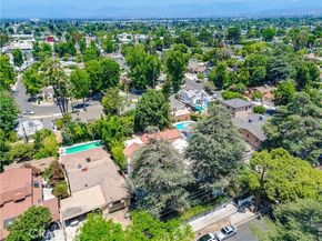 13621 Erwin Street, Van Nuys (los Angeles) CA 91401