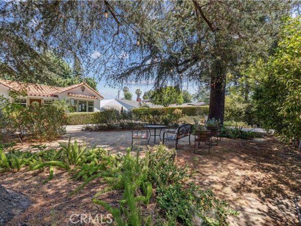 13621 Erwin Street, Van Nuys (los Angeles) CA 91401