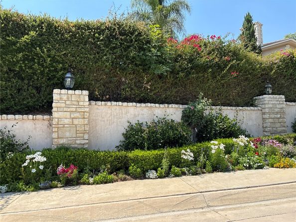 9507 Hunt Club Lane, Chatsworth (los Angeles) CA 91311
