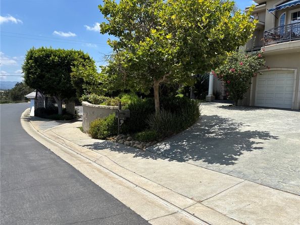 9507 Hunt Club Lane, Chatsworth (los Angeles) CA 91311