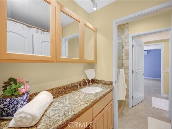 2235 W 25th Street 123, San Pedro (los Angeles) CA 90732